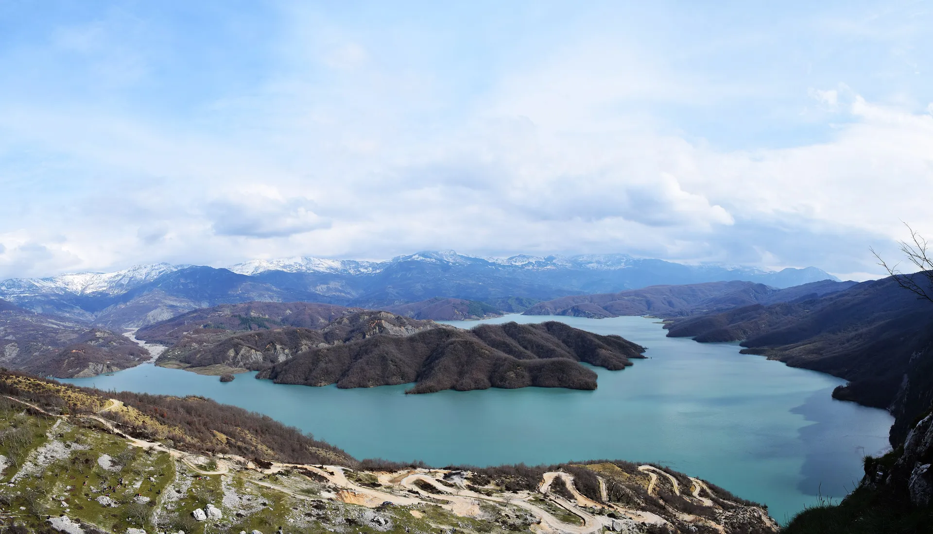 Bovilla Lake & Gamti Mountain Viewpoint Hike